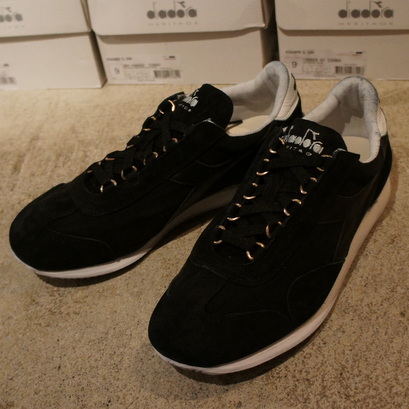 【diadora】ディアドラ　黒　スニーカー　24.5cm